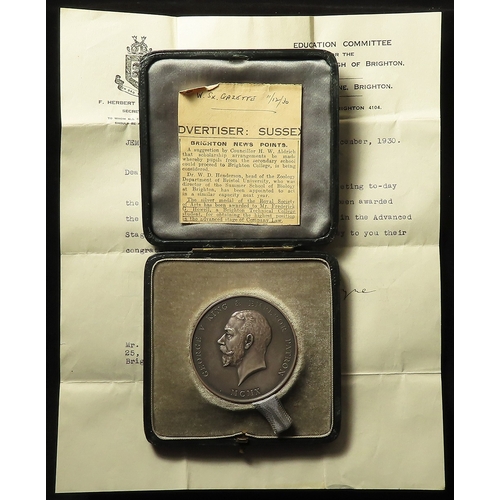 859 - British Academic Medal, silver d.55mm, 89.5mm: Royal Society of Arts (GV) medal named to 'FREDERICK ... 