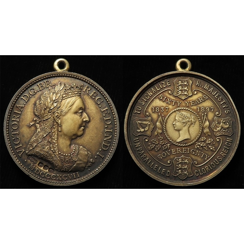 879 - British Commemorative Medal, hallmarked silver-gilt d.44mm, 52.7g: Diamond Jubilee of Queen Victoria... 