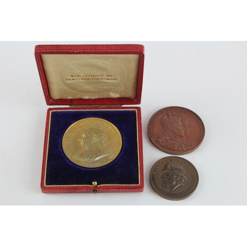 894 - British Commemorative Medals (3): William Blades (printer) 1890 by Heming & Co., Eimer #1755, EF, sm... 