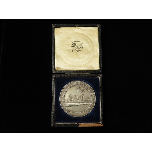 910 - British India Interest: Unmarked silver d.59.5mm, 90.75g:  'Indian Railway Conference Association, P... 