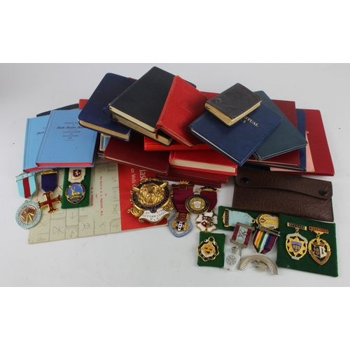 971 - Masonic mixed lot of medals, regalia and books includes twelve medals, two collars with Essex collar... 