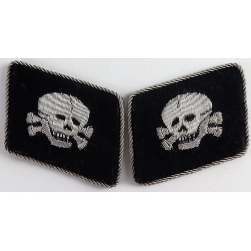 1024 - German SS TOTENKOPFVERBANDE pair of collar tabs 1st pattern.