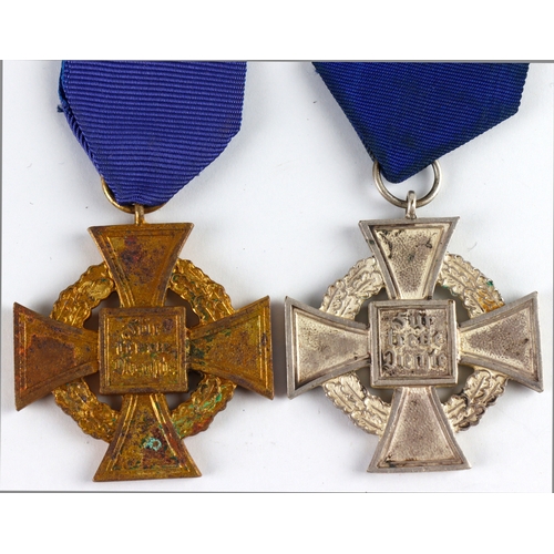 1056 - German WW2 40 Year Faithful Service medal with 25 year faithful service medals.