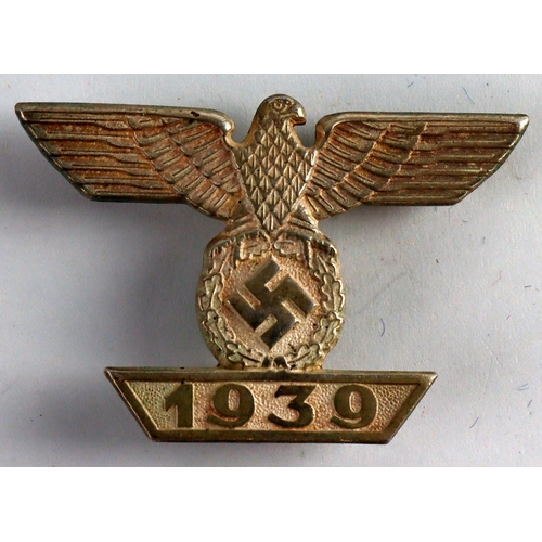 1059 - German WW2 bar to the iron cross 1st class.