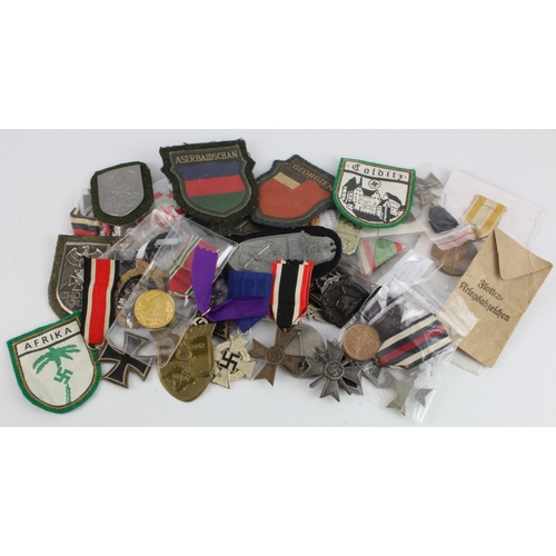 1096 - Large collection of Imperial German and 3rd Reich medals and badges  (Qty)