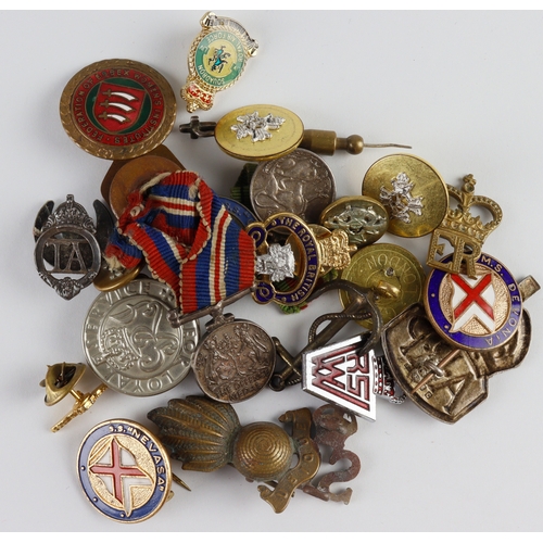 224 - Badges various sweetheart and lapel badges including Essex Special Constabulary, Essex sweethearts e... 