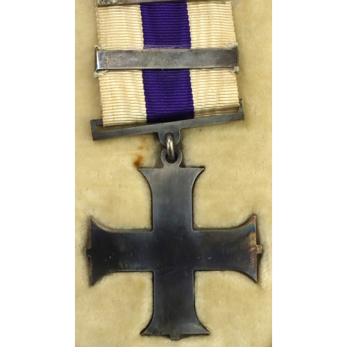 721 - Military Cross GV + Bar, unnamed as issued in original fitted case