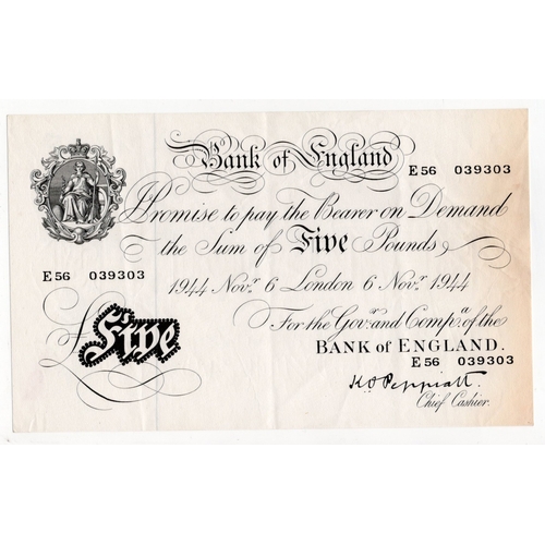 243 - Peppiatt 5 Pounds (B255) dated 6th November 1944, serial E56 039303, London issue on thick paper (B2... 