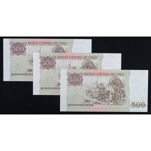 611 - Chile 500 Pesos (3) dated 1988, a rare consecutively numbered run of 'R' overprint REPLACEMENT notes... 