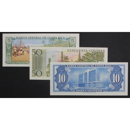 658 - Costa Rica (3), 5 Colones dated 20th August 1968, FIRST issue with ERROR on reverse 'T. Villa', seri... 