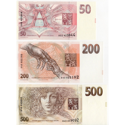 676 - Czech Republic (3), 500 Korun, 200 Korun and 50 Korun dated 1993, rarer first date of issue (BNB B10... 