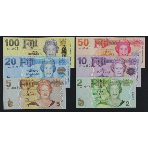 744 - Fiji (6), 100 Dollars, 50 Dollars, 20 Dollars, 10 Dollars, 5 Dollars, 2 Dollars issued 2007 (BNB B52... 