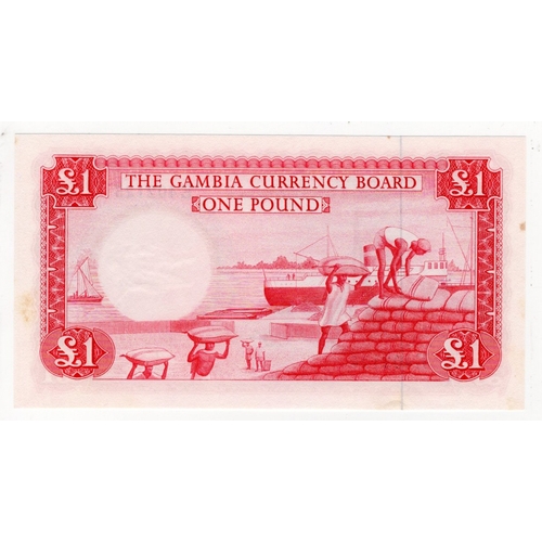 789 - Gambia 1 Pound issued 1965 - 1970, sailboat at left, serial E402125 (BNB B102a, Pick2a) tiny foxing ... 