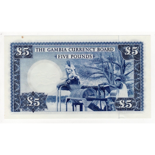 792 - Gambia 5 Pounds issued 1965 - 1970, sailboat at left, serial A060330 (BNB B103a, Pick3a) tiny foxing... 