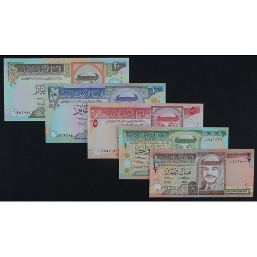 908 - Jordan (5), 20 Dinars, 10 Dinars, 5 Dinars, 1 Dinar, 1/2 Dinar dated 1992 (BNB B215a - B219a, Pick23... 