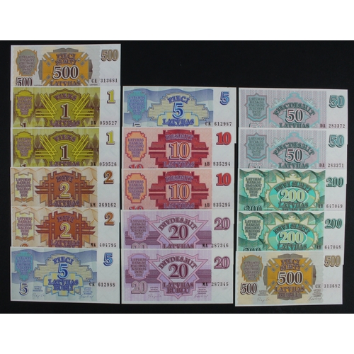 912 - Latvia (16), 2 x sets of 8 notes comprising 500 Rublu, 200 Rublu, 50 Rublu, 20 Rublu, 10 Rublu, 5 Ru... 