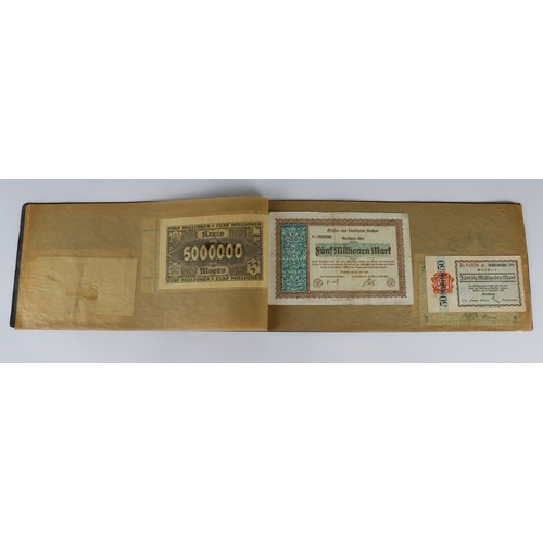 800 - Germany Notgeld (20), group in folder with a sheet of printed names and hand signatures of the Dutch... 