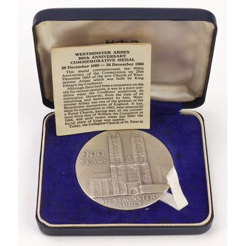 1084 - British Commemorative Medal, hallmarked silver d.57mm, 86.19g: Royal Mint: Westminster Abbey 900th A... 