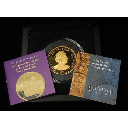 202 - Alderney 71.3g 24ct gold proof £20 coin 2021: The Queen's 95th Birthday. FDC in a Hattons case with ... 