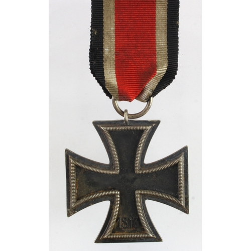 654 - German 3rd Reich 2nd class iron cross medal.