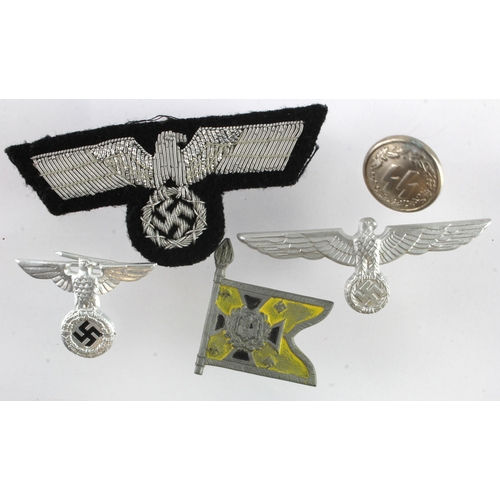 663 - German 3rd Reich breast eagles & insignia.