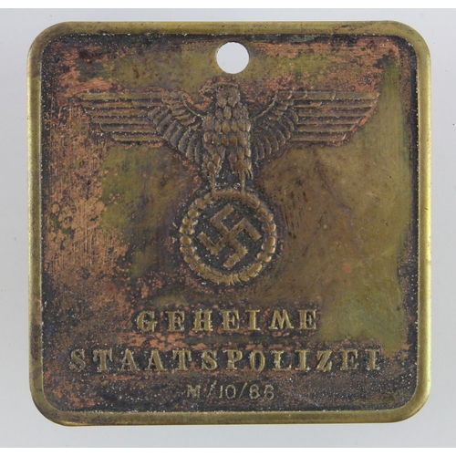 670 - German 3rd Reich Gestapo badge.