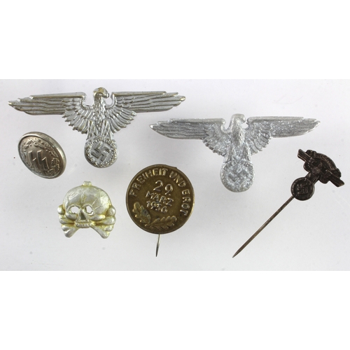 698 - German 3rd Reich SS skull badge, button and breast eagles.