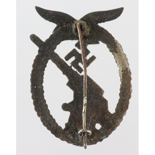 783 - German Luftwaffe Flak badge.