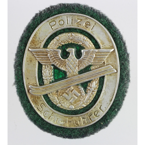 804 - German Mountain Police skiing badge.