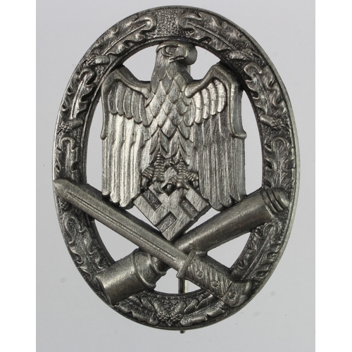 915 - German WW2 General Assault War badge.