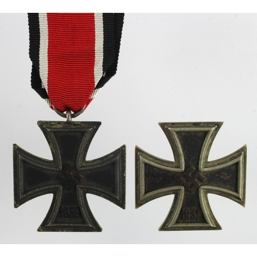 918 - German WW2 Iron cross 2nd class and 1st class (lacking pin).