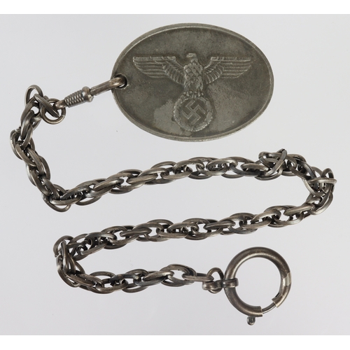 731 - German Gestapo identity warrant disc, with chain, number 5473, has age, worth viewing