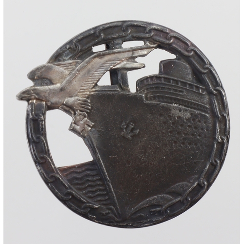 759 - German Kriegsmarine Blockade Breakers badge.