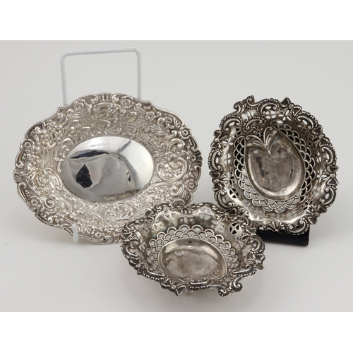 654 - Silver. Three silver bon bon dishes (including two matching, hallmarked 'MBros, Birmingham 1899/1900... 