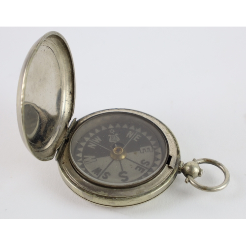 409 - World War One military issue compass by Koehn, Serial No.35059, dated 1915