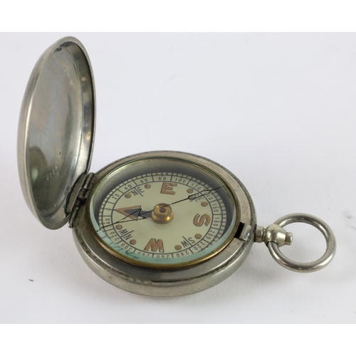 410 - World War One military issue marching compass by Dennison, Serial No.58916, dated 1917