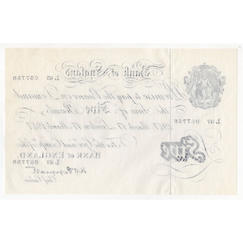 122 - Peppiatt 5 Pounds (B264) dated 17th March 1947, serial L67 057758, London issue on thin paper, a con... 