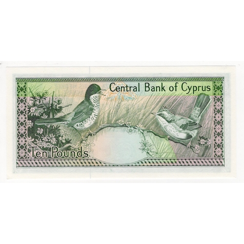 526 - Cyprus 10 Pounds dated 1st February 1992, serial AH 033866 (BNB B315e, Pick55b) Uncirculated