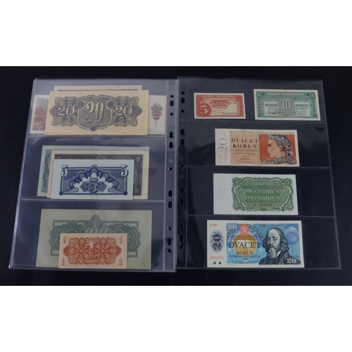 534 - Czechoslovakia (15), 100 Korun dated 1945, 100 Korun dated 1961, 10 Korun dated 1986 (2) a consecuti... 