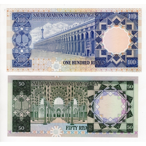 811 - Saudi Arabia (2), 100 Riyals not dated issued 1976, serial number 267/627443 (BNB B119b, Pick20), 50... 