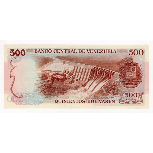 915 - Venezuela 500 Bolivares dated 11th January 1972, serial A0848267 (BNB B355b, Pick56b) Uncirculated