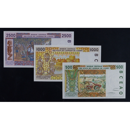 919 - West African States, Burkina Faso (3), 500 Francs dated 1993 (Pick310Cc), 1000 Francs dated 1993 (Pi... 