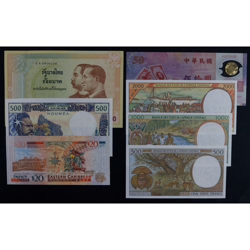 944 - World (7), Central African States Chad 2000 Francs, 1000 Francs, 500 Francs issued 1993 - 2000, Chin... 