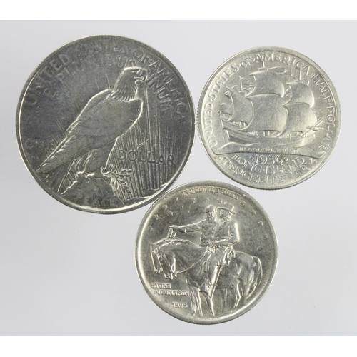 730 - USA silver (3): Commemorative Half Dollars: Stone Mountain 1925 nEF, Long Island Tercentenary 1936 l... 