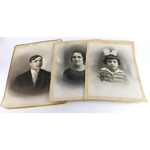 Lot 4         