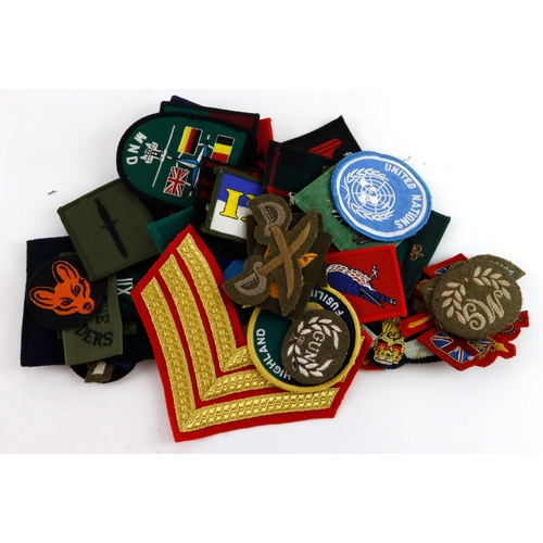 1087 - CLOTH MODERN FORMATION SIGN BADGES & TRADE BADGES:  British Army all in excellent condition. (approx... 