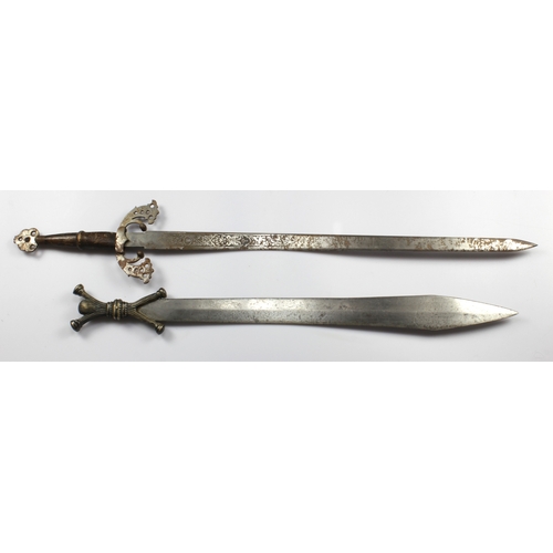 918 - Vintage style swords.  (2)