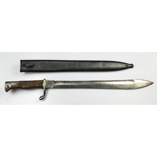 929 - WW1 German saw back butcher bayonet.