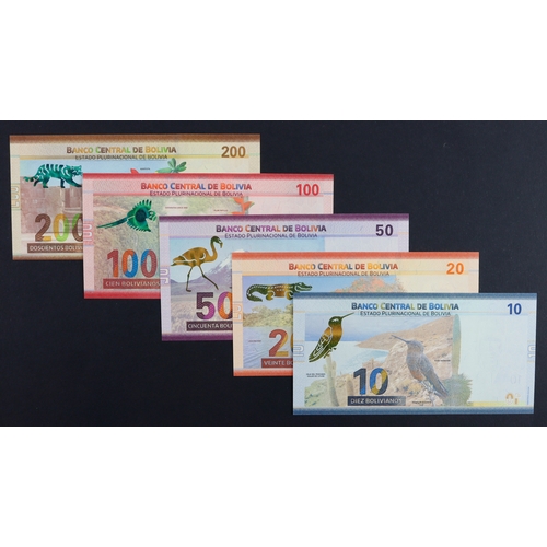 439 - Bolivia (5), 200 Bolivianos, 100 Bolivianos, 50 Bolivianos, 20 Bolivianos, 10 Bolivianos, dated Law ... 
