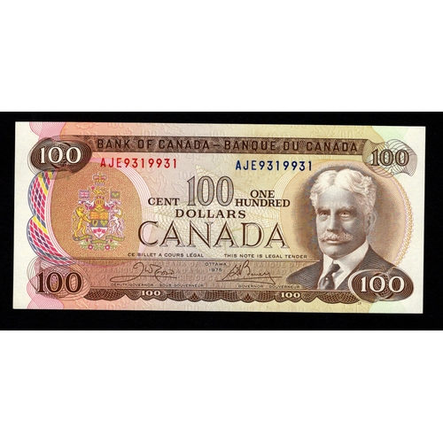 471 - Canada 100 Dollars dated 1975, signed Crow & Bouey, serial AJE 9319931 (BNB B354a, Pick91b) Uncircul... 